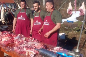 Od najbolje do najgore kobasice, najvećeg pivopiju i žderača, šta su sve birali u Bravskom?